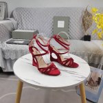 上新-Tom Ford顶级高版本 2024官网同步新款异形跟凉鞋 细节处理完美 垫脚羊皮 质感细腻 Aaa级yb意大利真皮大底 极致完美复刻 1鞋面：进口金丝绒