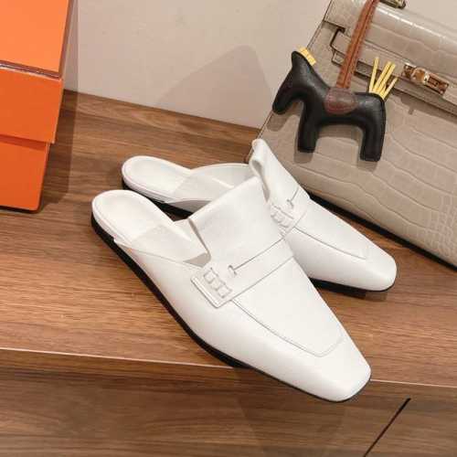 出厂价 Hermes 爱马仕穆勒半拖 时尚又百搭 超级舒服 每个细节都做到极致 原版定制swift小牛皮 注塑真皮大底 大底：原版意大利注塑真皮大底 Size：