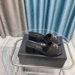 2025★★★★★ 众多明星网红上脚，国内外博主刷爆的一个百搭系列，春夏衣橱搭配必备 凉鞋首选. 鞋面：进口超柔羊皮 内里: 进口水晶羊皮内里 大底：原版开模定