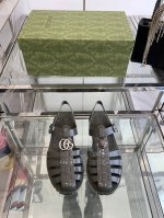 Gucci春夏新款 双G果冻凉鞋 TPU材质。专柜购买原版 ，所有细节、材料 ，全部跟你在专柜买到的都一样 ！模具耗时一个半月，一对鞋子的模具重达1吨！真正能做