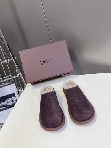 Ugg秋冬毛毛拖 Lisa 海莉 Jennie同款 一款增高神器～显高还又拉腿长 看多了经典款 需要一些点缀 成为寒冬流行穿搭的主流趋势 漫长的冬日还有什么比舒