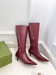 Gucci 古驰 24 G家秋冬新品尖头金属链条长靴 主打系列终于面世，狠货值得期待！原有的经典 创造新设计 代购级别！高级感十足！国内外博主刷爆的一款,复古又