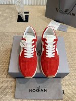 情侣HOGAN 霍根 运动休闲鞋复古时尚厚底鞋 2025早春新品86er系列H671运动休闲鞋复古时尚厚底鞋，以经典而不失时尚的设计演绎品牌风格，纪念品牌诞生之