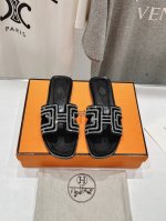 高版本出厂 Hermes*H家2024Ss最新升级版经典烫钻h拖鞋 度假旅游必备神器#由爱马仕首席设计师pierrehardy亲自打造经典高端鞋履系列## 购入