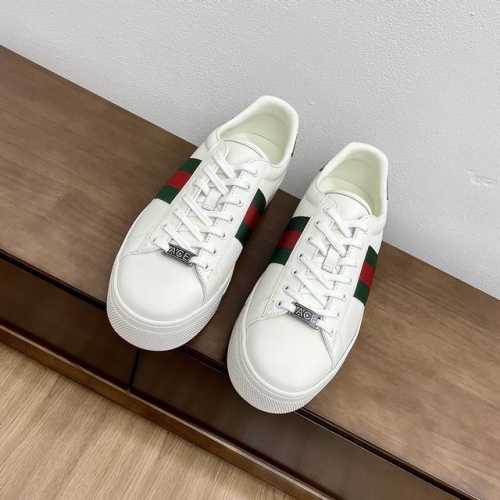 情侣款 顶级版本gucci古驰最新ace系列 厚底 小蜜蜂 小白鞋 情侣款 休闲 运动鞋 自问世以来，Ace系列运动鞋已成为品牌叙事的主角之一。全新系列呈现特色