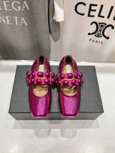 高版本出厂 独家新品 Alaia 阿莱亚25Ss 走秀款糖果色平底玛丽珍单鞋芭蕾舞鞋 章小蕙同款 甜酷芭蕾风 人气超高的一款芭蕾舞鞋，浪漫又迷人 舒适百搭配上不