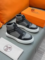 商品名称：Hermes 爱马仕 正规码数: 38-44 高帮鞋 商品材料：精选 牛皮鞋面，舒适羊皮内里；原厂大底。