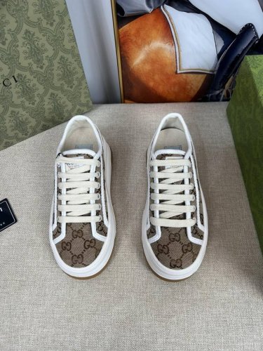 橙子出厂价 Gucci 古驰1977系列 经典刺绣gg厚底帆布鞋 休闲板鞋 情侣款 Gg厚底运动鞋复古刺绣休闲运动鞋松糕厚底酷飒风格复古拼色板鞋帆布鞋 早春爆款