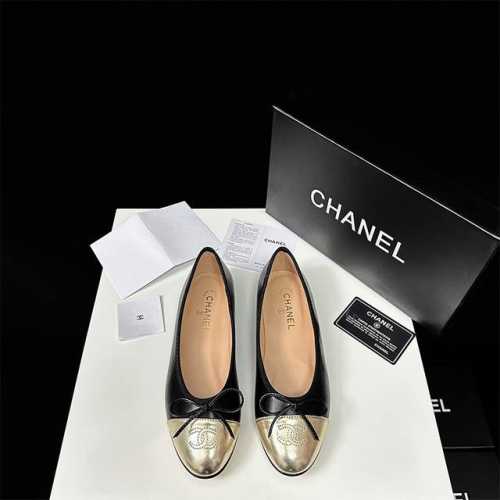 橙子出厂价 CHANEL 香奈儿春夏新款 蝴蝶结拼色芭蕾舞鞋 圆头浅口平底单鞋小香最经典的鞋子，基础单鞋样式，鞋型修长秀气，小巧的圆形鞋头，顶端一枚系绳蝴蝶结点