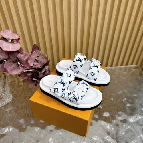 lv 2025春夏新品 顶级版本 专柜Lv驴牌爆款 浮雕Logo 压花 凉拖鞋 本款 Pool Pillow Comfort 平底凉拖取材科技织物，以高频压印技