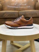 工厂价 顶级代购品质berlut*布鲁提法国顶级男鞋，Berluti品牌的首秀中打破常规，推出全新的edge鞋楦 这款更是在擦色牛皮上加入手精致时髦，水染牛皮内