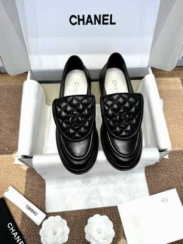 高货620升级版 size：35-36-37-38-39-40(40-41定做不退换) chanel丨小香一脚蹬翻盖复古菱格乐福鞋 这款鞋子设计简约大方，尽显时