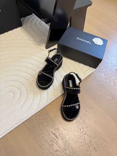 Chanel 25C春夏链条拖鞋全系列全系列首发 专柜有的我都有高版本高品质鞋面牛皮 原版面料 内里羊皮 原版大底Size:35-39 其他码数定