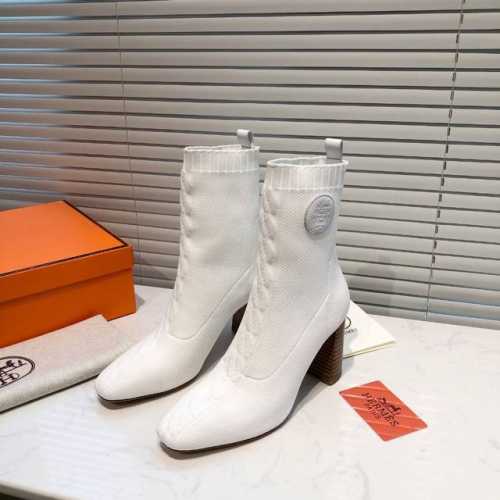 Hermes 爱马仕最新款袜子靴 市场最高版本！代购级别品质 本季h家最年轻的一款单品！爱马仕的品质是我们一直的追求！我们将不断的去开发新的产品回馈客户！选材：