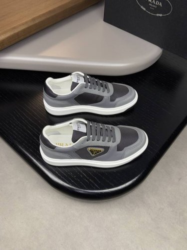 Prada 普拉达-高端品质 原单-鞋面：进口纳帕小牛皮、摔纹小牛皮、品牌帆布、鞋身车缝品牌金属扣件-内里：水染牛皮-大底：超轻tpu发泡 橡胶；双色成型大底-