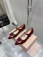 Miumiu 缪缪尖头方扣玛丽珍单鞋 这双不能错过年度最火单品 必入款 原版定制开边珠牛皮 原版定染漆皮 羊皮内里 原版真皮大底 码数 35-40 40定做不退