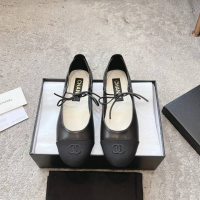 Chanel香奈儿25P春夏玛丽珍绑带单鞋 好看的小香玛丽珍芭蕾单鞋，喜欢的明星和红人都在穿，让我更加喜欢这款鞋少女心爆棚，穿上就仙，可以搭配各种风格白色玛丽珍