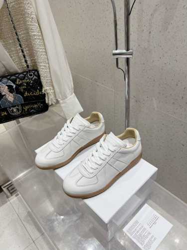 情侣款女 男10 Maisonmargiela Mm6 马吉拉 情侣款针织连袜漏孔德训鞋 休闲运动鞋 原版购入开发 做货 鬼才设计师品牌，一个轻奢品牌 这一款德