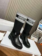2024ss最高版本 Dior 迪奥秋冬靴复古工装靴 一脚蹬 ，鞋面进口小牛皮拼接最新进口科技电绣面萱型百搭瘦脚yyds.造型立体饱满，帅气十足 上脚舒适 ，设