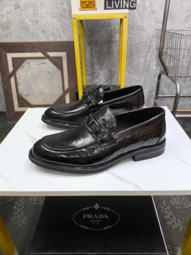 Prada-普拉达 高级感皮鞋，进口工艺原版牛皮材质，真皮内里 高档舒适，原版大底轻盈耐磨！纯手工制作，细节决定品质！38-44 Xh