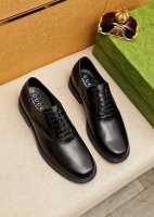 商品商标：Gucci 古驰 商务皮鞋 正码码数: 38-44 45订制 商品材料：精选 进口头层小牛皮鞋面，进口牛皮内里。强烈立体视觉效果，橡胶大底 颜 色：2