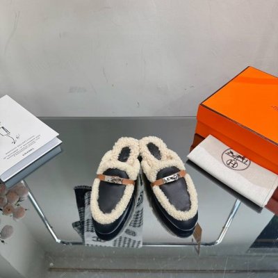 顶级品质 Hemers Fw23 New Arrival～Kelly泰迪羊卷毛半拖高级货 H家秋冬高羊绒kelly半拖 好看好穿还高级，秋冬决绝子单品 皮毛一体