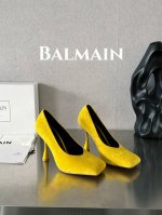 出厂价 Balmain 巴尔曼 巴尔曼 方头酒杯跟单鞋 此款彩色皮革酒杯跟，方头，会标图案。 海外订购原版，1:1完美复刻！ 历时三个月精工打造，五金，鞋跟都是