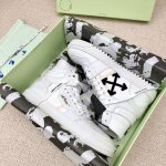 Off White情侣款 出厂价：65-75 最新春款高邦休闲佳作，发布市场最高品质版本系列原版开模，原版套楦，制作工艺1:1原版越来越多明星网红的不二选择在经
