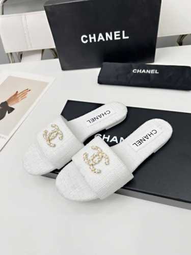 chanel 香奈儿 新款 拖鞋 官网专柜，面料羊皮、内里绵羊皮，垫脚山羊皮，3色任选，35－42码，出厂价P 真皮底160