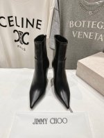 高版本出厂 Jimmy Choo*｜Jc 吉米周2024早秋新款简约尖头小牛皮高跟靴子短靴 原版套楦，完美的线条，简约大气上脚显气质粗跟舒适百搭，还能拉长双腿显