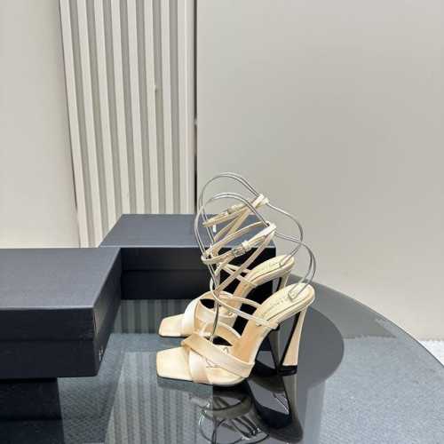 Saint Lauren*Ysl圣罗兰 24S春夏新品高跟凉鞋 鞋面采用定制开边珠 内里踮脚混种羊皮 意大利进口真皮大底 跟高：10Cm Size：35-39