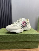 工厂价 Ｇｕｃｃｉ.古奇经典爆款情侣老爹鞋 顶级版本 原单品质代购级别 常年有货 全系列100多个版面，欢迎来图咨询 大底:最新原版开发tpu 鞋面:进口头层丝