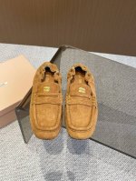 350Miu Miu缪缪 25春夏季新款 布洛克乐福鞋 芭蕾舞鞋 以芭蕾的灵动意韵融于日常. 以现代笔触刻画舞鞋经典轮廓 超软的绵羊皮质款芭蕾舞鞋 从经典日式鞋