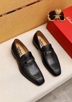 商品商标：Ferragamo 菲拉格慕 休闲皮鞋正码码数: 38-44 45.46订制 商品材料：精选 进口小牛皮压花鞋面+经典五金扣，进口水染牛皮内里。强烈立