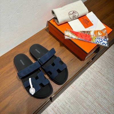 出厂价：女款 男款10品牌：HERMES编号：H8018- 199颜色：新色系码数:35一40 38-45鞋面材质：进口小牛皮大底材质：Tpu防滑耐磨大底HER