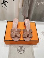 高版本出厂 Hermes*H家2024Ss最新升级版经典高跟烫钻h拖鞋 度假旅游必备神器#由爱马仕首席设计师pierrehardy亲自打造经典高端鞋履系列##