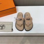 出厂价 男+10 Hermes 2024新款夹脚皮拖情侣款全系列 升级顶级版本.最全颜色 二舅拖hermes麂皮.牛皮2种材质选择 夏天的第一双鞋一定就是可爱的