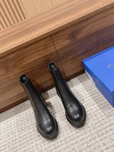 莞产 Stuart Weitzman Sw Nisha Norha粗跟厚底马丁靴！！ 渠道好货 势不可挡、搭配我们的rise轮胎鞋底 广受欢迎的lift轮胎鞋底
