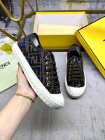 最新火爆款 Fendi Domino运动鞋-全新必备款型！轻松、舒适、时尚且百搭。蓝和灰咖啡双色雪尼尔Ff提花图案面料，饰有同色系罗缎边饰，原版开模大底 ，女码