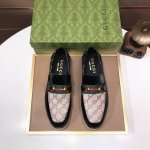 工厂 意大利顶级奢侈男鞋巨头 Gucci 古奇 全牛皮内里 新款报到原汁原味的欧式风格 赏心悦目为了让鞋子更加耐用不变形制作继续沿用传统做法 但仍然不乏创新皮质