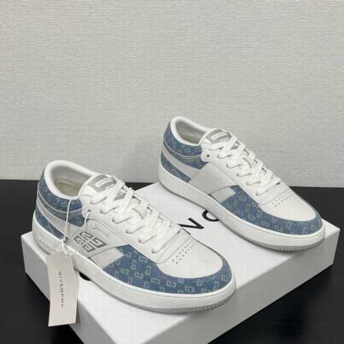 Givenchy Move系列低帮休闲运动男鞋这款男士板鞋精选进口柔软头层皮革+定制g家水洗帆布，后帮加衬增加舒适感，鞋舌饰以ghy 4G Logo标签，鞋侧面