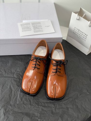 出厂价: 高定款！Maison Margiela MM6分趾鞋 Tabi 意产植鞣羊皮！欢迎对比 真正的原版大底！Size:35-40