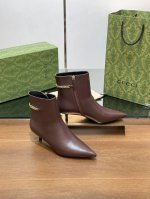 G家新款gucc字母扣l O G O链条中跟短靴尖头及踝靴裸靴 出厂价 顶级版本、欢迎比对. 原版1:1复刻 注意市面通货内里很多都不对版哦请认准咱家正品保证