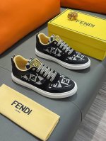 商品名称：Fendi 芬迪正规码数: 38-44 休闲鞋商品材料：精选 牛皮鞋面，柔软羊皮内里；原厂大底