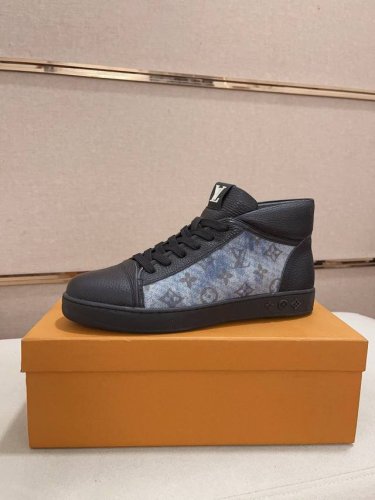 工厂价 Louis Vuitton 路易威登 Lv顶级新款专柜同步发售，鞋面意大利进口头层牛皮，全进口羊皮内里，完全1比1复刻，鞋底：原厂特供原版底，独家活动成