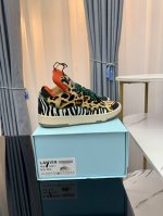 Lanvin × Gallery Department 联名款限定系列；沉稳、笃定、活泼、经典与潮流、成熟与青春；诠释多面魅力组合构成一个五彩斑斓的艺术品浪凡情