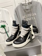 瑞克.欧文斯 Rick Owens 22ss秋冬新款高帮真皮系列 倒三角粗鞋带鞋面及内里采用全粒面水染小牛皮，鞋垫采用小牛皮，定制加大鸡眼，定制定染，奶香底尺码