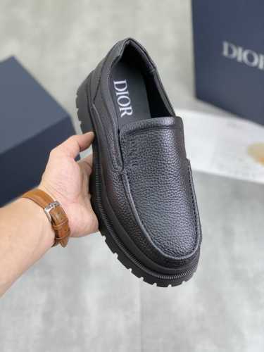 工厂价 实价 水染牛里 Dior .迪奥 原单代购、高端皮鞋、面料：采用意大利进口小牛皮水染牛里 牛皮里轻便发泡大底、做工精细、实物拍摄size：38-44 4