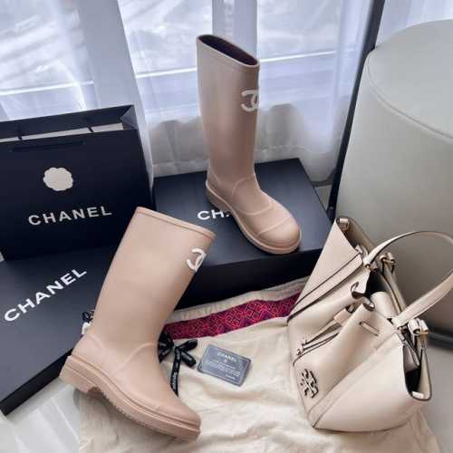 橙子出厂价 Chanel 香奈儿 秋冬新款中古长靴 高筒靴 长筒雨靴 原版开模 代购版本 高端tpu材质 正确酒红内里 全套专柜包装 码数：35-40