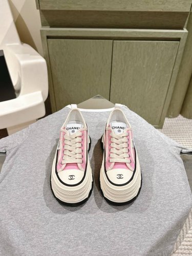 Chane l 香奈儿new arrival～春夏大头厚底增高鞋新品每年爆单款休闲鞋，人手必入size 35-40 40 定制！全套专柜同步礼盒包装！